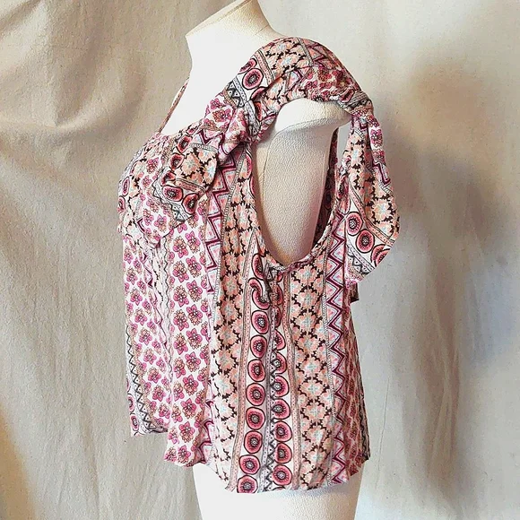 Midnight Sky Cold Shoulder Peasant Top, Colorful Geometric Floral women’s Large - Picture 4 of 10